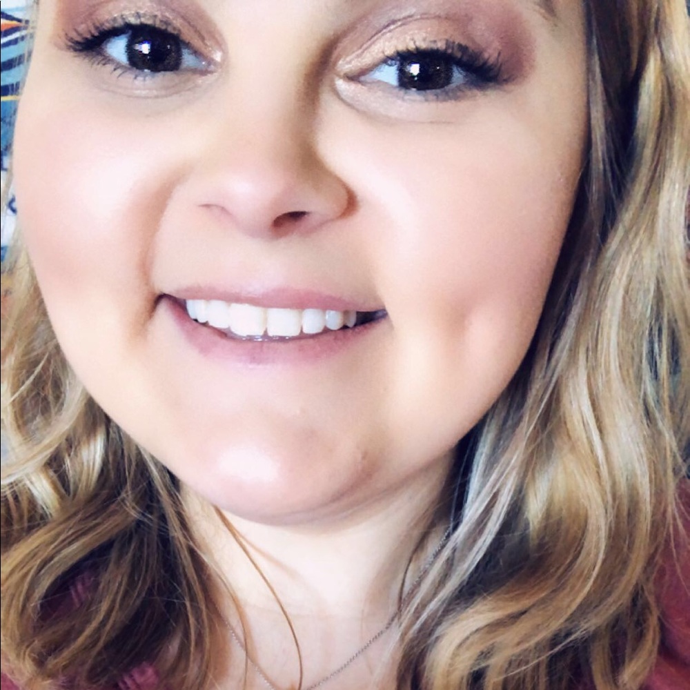 Meet your Posher, Katie jo
